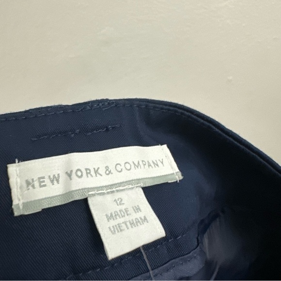2/$20 NWT New York & Company Blue Crop Straight Leg Pants Women's Size 12 - Picture 6 of 7